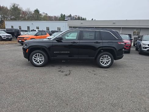 New 2025 Jeep Grand Cherokee Laredo X image 4