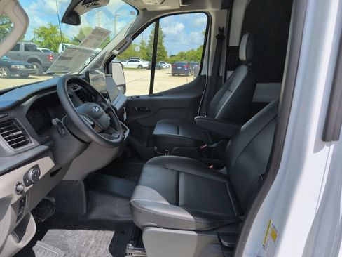 New 2026 Ford Transit 250 148 High Roof w/ Load Area Protection Package RWD image 5