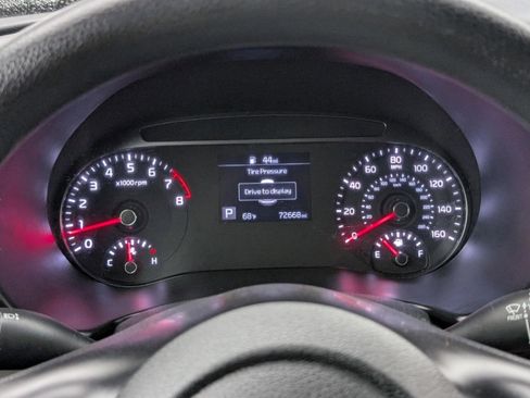 Certified 2022 Kia Soul LX image 15