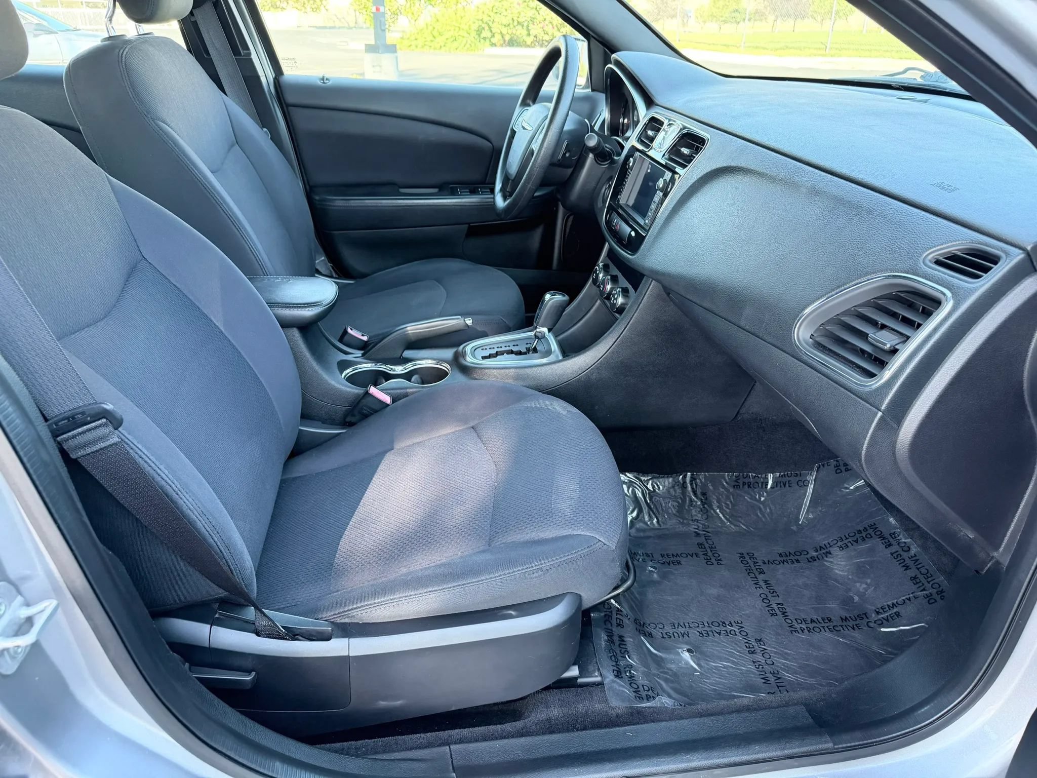 Used 2013 Chrysler 200 LX FWD image 12