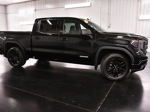 Used 2022 GMC Sierra 1500 Elevation image 8