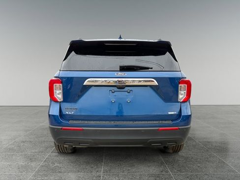 Used 2020 Ford Explorer XLT w/ Comfort Package image 4