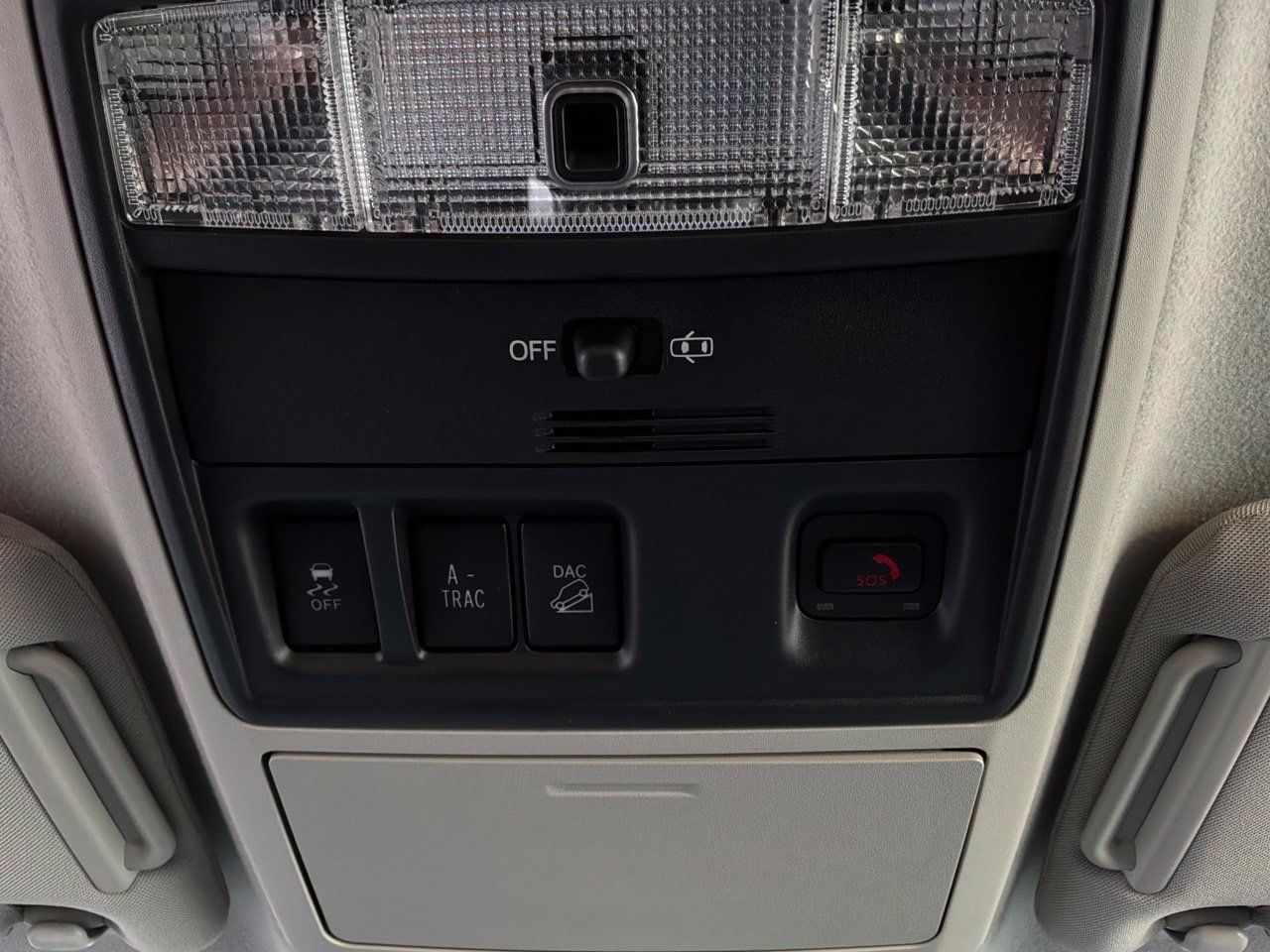 Used 2024 Toyota 4Runner TRD Sport AWD/4WD image 18