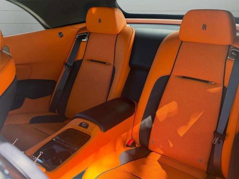 Used 2018 Rolls-Royce Dawn image 33