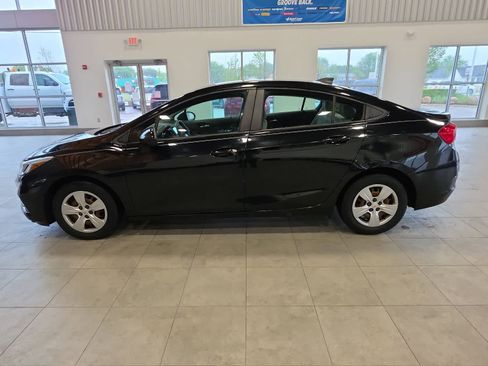 Used 2016 Chevrolet Cruze LS FWD image 12