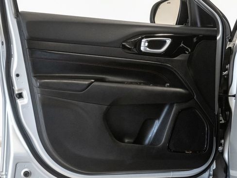 Certified 2025 Jeep Compass Trailhawk AWD/4WD image 8