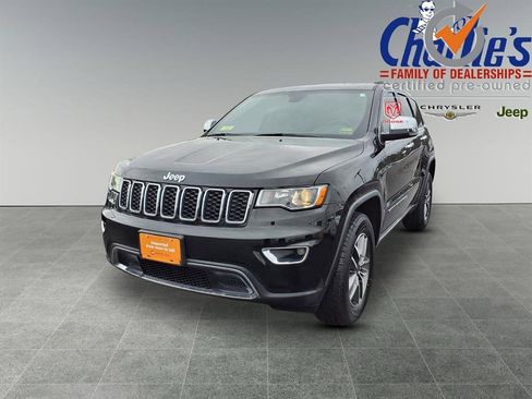 Used 2022 Jeep Grand Cherokee Limited image 1