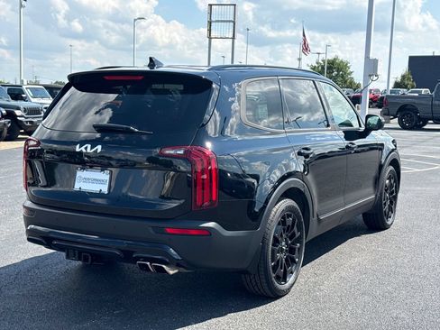 Used 2022 Kia Telluride EX w/ EX Premium Package AWD/4WD image 3