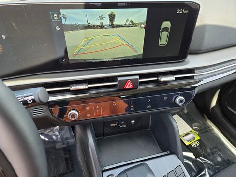 New 2026 Kia Sportage LX FWD image 10