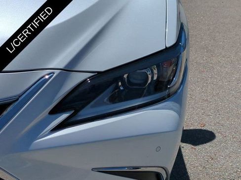 Certified 2025 Lexus ES 350 w/ Premium Package FWD image 10