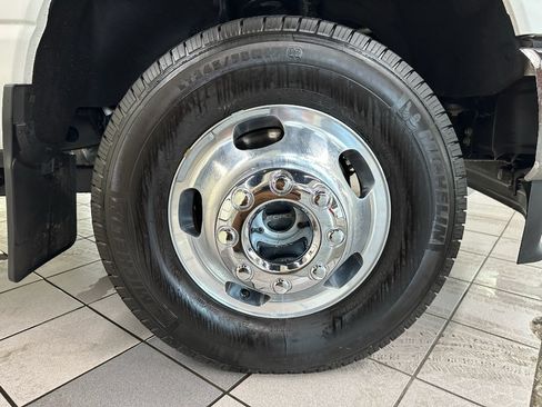 Used 2024 Ford F350 King Ranch w/ Chrome Package AWD/4WD image 15