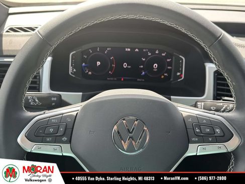 Certified 2023 Volkswagen Atlas Cross Sport SE w/ Panoramic Sunroof Package AWD/4WD image 22