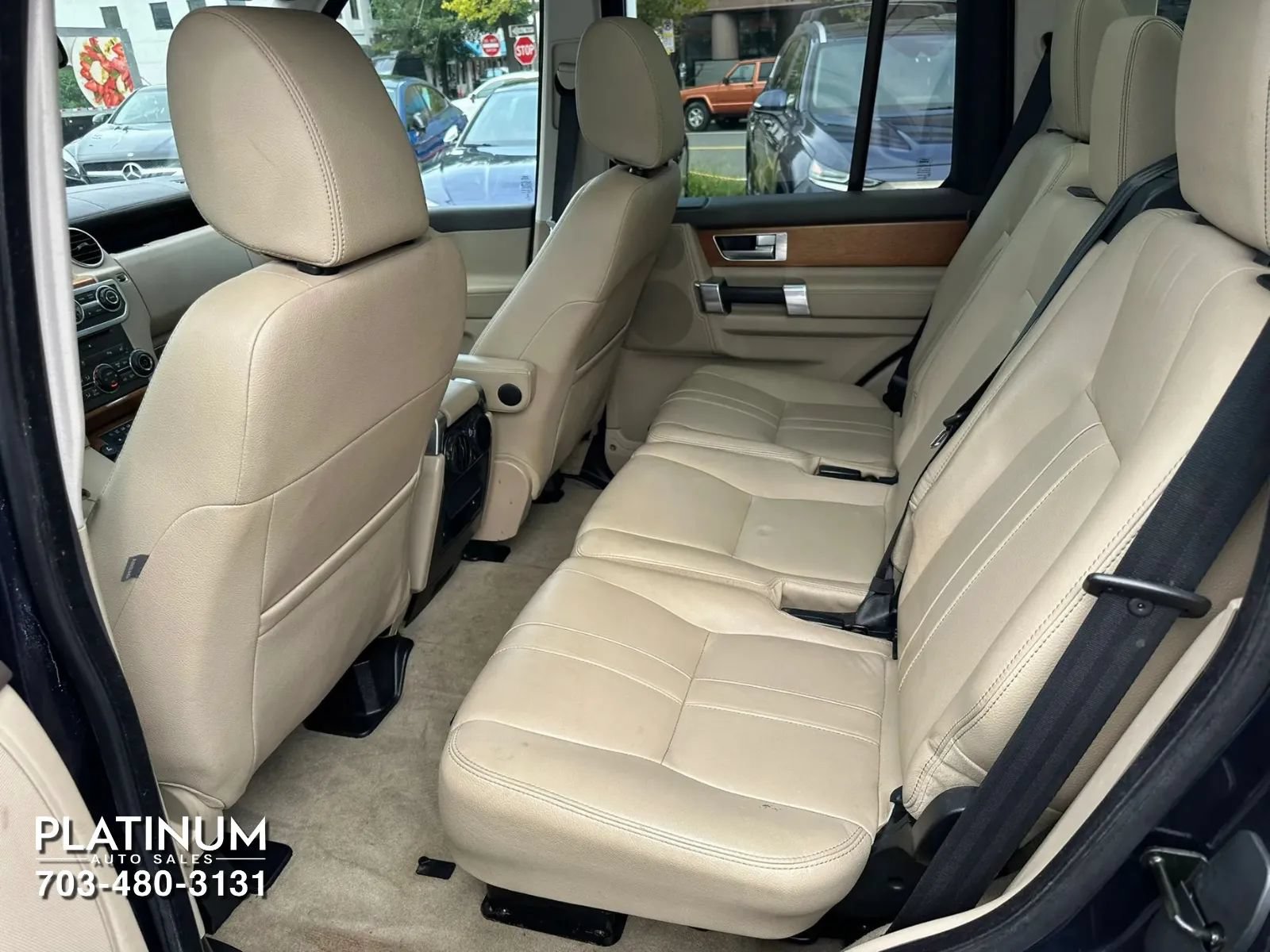 Used 2016 Land Rover LR4 HSE Silver Edition AWD/4WD image 16