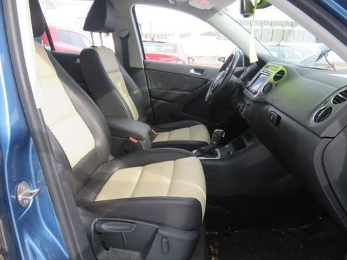 Used 2017 Volkswagen Tiguan Wolfsburg Edition image 16