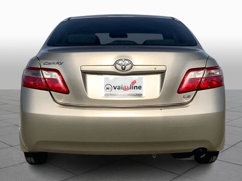 Used 2007 Toyota Camry LE image 5