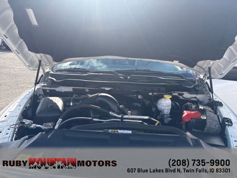 Used 2019 RAM 1500 Classic SLT image 24