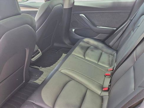 Used 2022 Tesla Model 3 Long Range AWD/4WD image 19