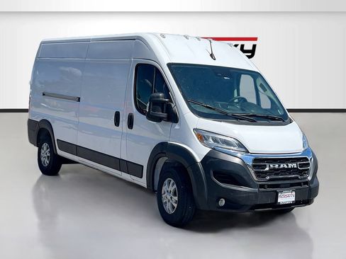 Used 2024 RAM ProMaster 2500 w/ Quick Order Package 22G SLT FWD image 1