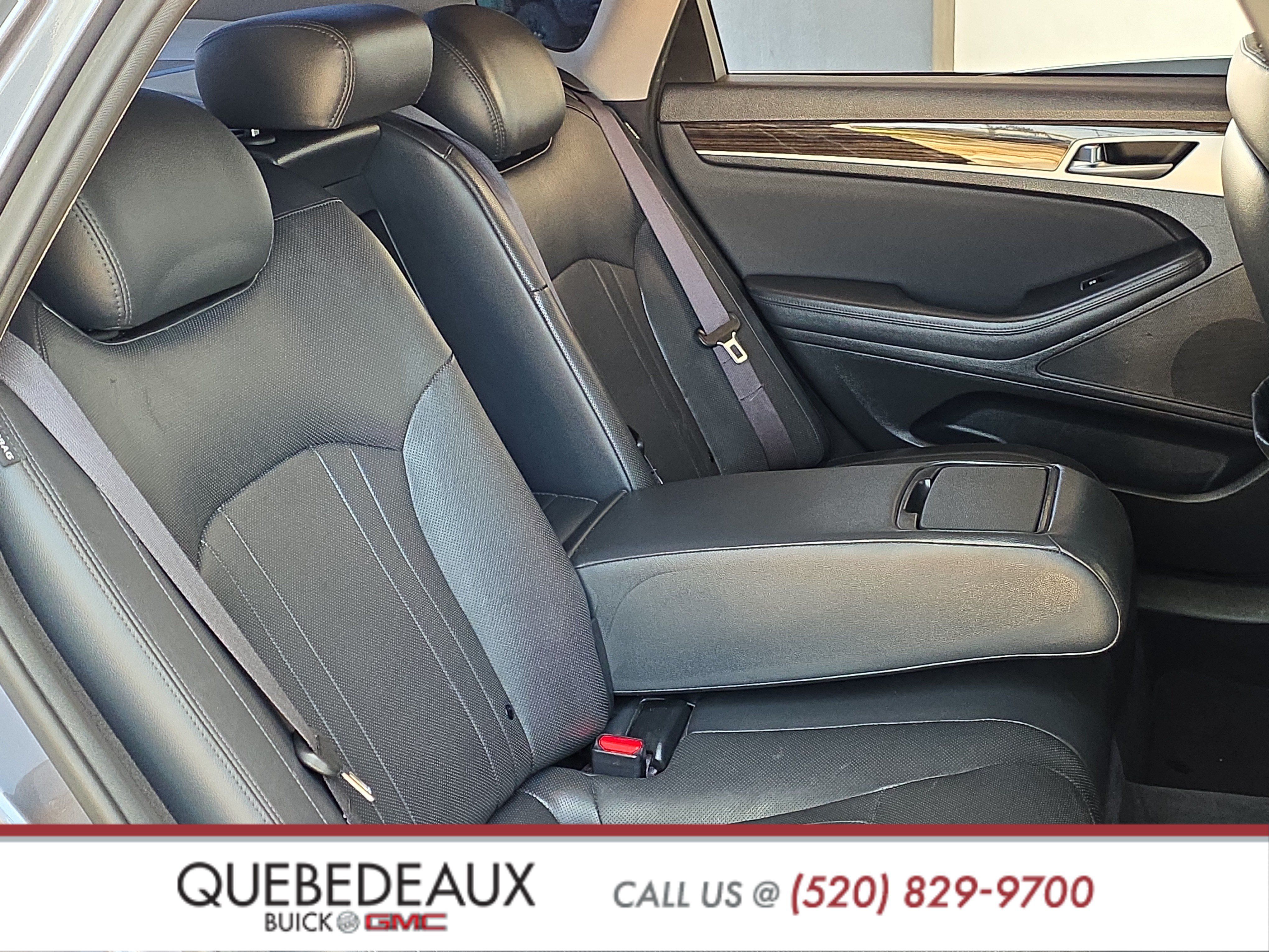 Used 2015 Hyundai Genesis 3.8 RWD image 27