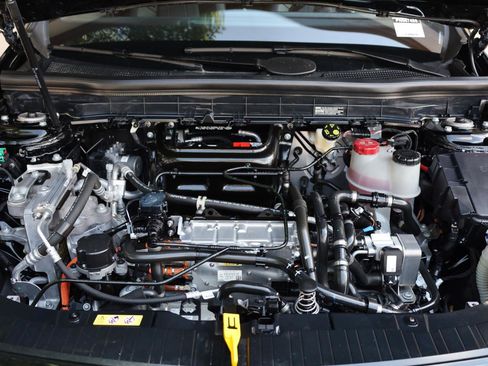 Used 2023 Mercedes-Benz EQB 300 4MATIC w/ Exclusive Package image 11