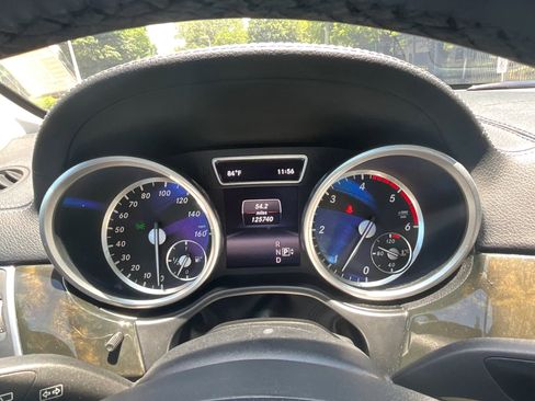 Used 2016 Mercedes-Benz GL 320 BlueTEC 4MATIC image 23