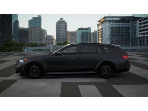 New 2026 BMW M5 Touring image 4