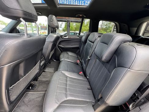Used 2018 Mercedes-Benz GLS 450 4MATIC w/ Premium Package image 12