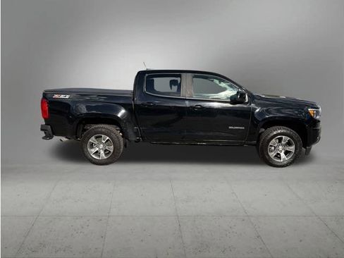 Used 2019 Chevrolet Colorado Z71 AWD/4WD image 6