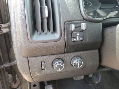Used 2018 Chevrolet Colorado ZR2 AWD/4WD image 13