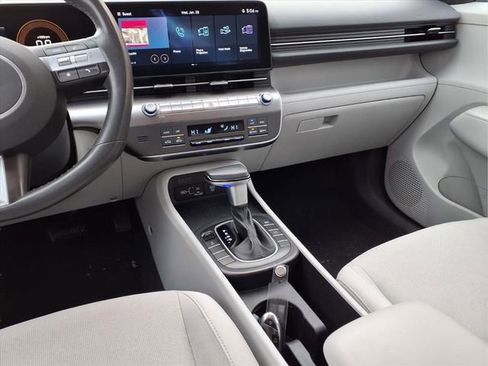 Used 2024 Hyundai Kona SEL image 6