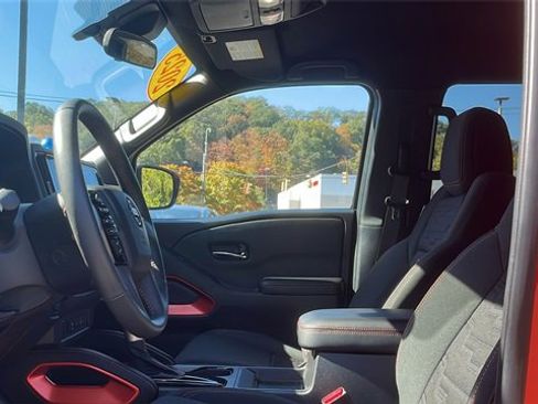 Used 2025 Nissan Frontier PRO-4X w/ Tow Package image 10