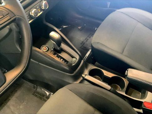 Used 2024 Nissan Kicks S image 15