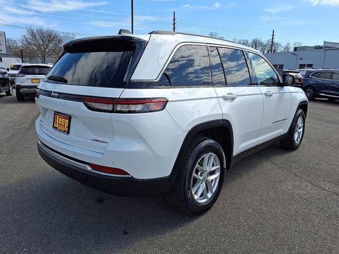 Certified 2023 Jeep Grand Cherokee Laredo X image 6