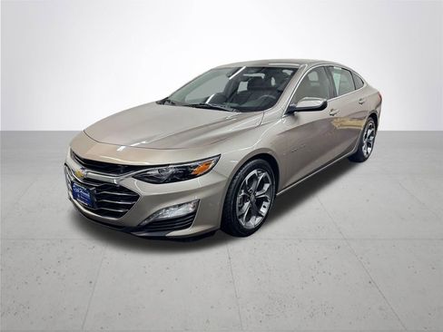Used 2023 Chevrolet Malibu LT FWD image 2