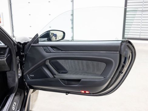 Used 2022 Porsche 911 GT3 image 26