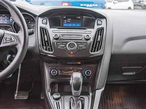 Used 2017 Ford Focus SE image 11