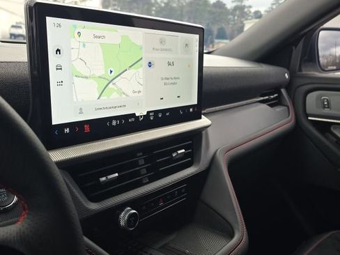 Used 2025 Ford Explorer ST image 30