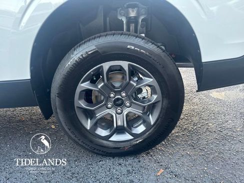 New 2026 Ford Maverick XLT w/ XLT Luxury Package FWD image 31