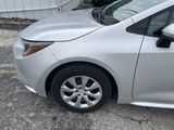 Used 2024 Toyota Corolla LE image 2