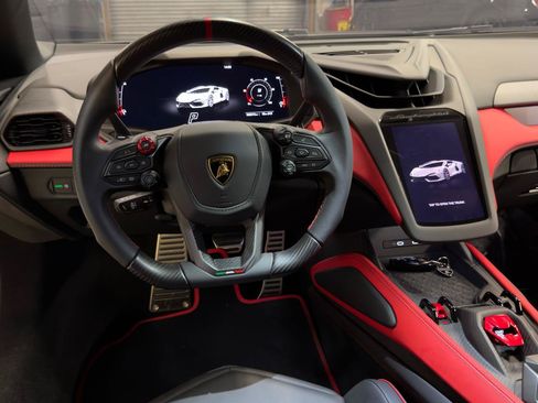 Used 2024 Lamborghini Revuelto AWD/4WD image 24