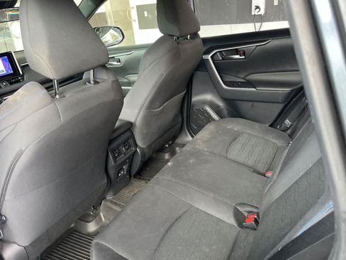 Used 2023 Toyota RAV4 SE w/ SE Grade Weather Package AWD/4WD image 10