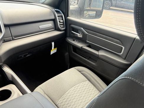 New 2026 RAM 2500 Big Horn AWD/4WD image 32