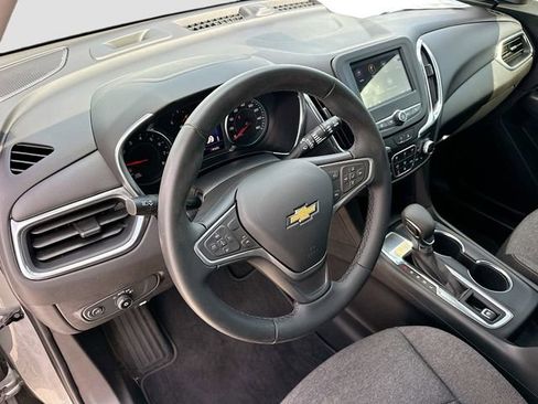 Used 2023 Chevrolet Equinox LT FWD image 9