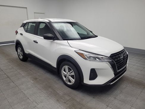 Used 2023 Nissan Kicks S FWD image 13