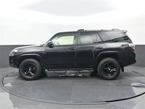 Used 2021 Toyota 4Runner SR5 image 7