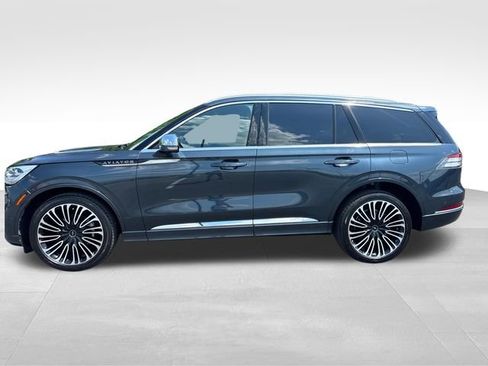 Certified 2020 Lincoln Aviator Black Label w/ Dynamic Handling Package AWD/4WD image 2