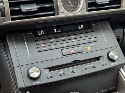 Used 2015 Lexus IS 200t image 25