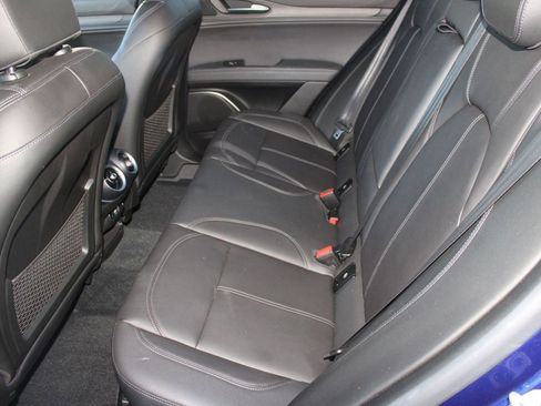 Used 2022 Alfa Romeo Stelvio Ti image 15