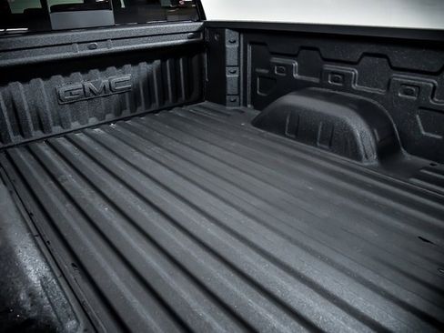 New 2025 GMC Sierra 1500 SLE w/ Preferred Package image 5