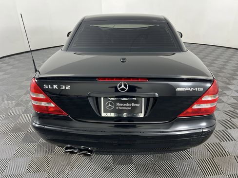 Used 2004 Mercedes-Benz SLK 32 AMG image 16